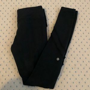 Black lululemon leggings
